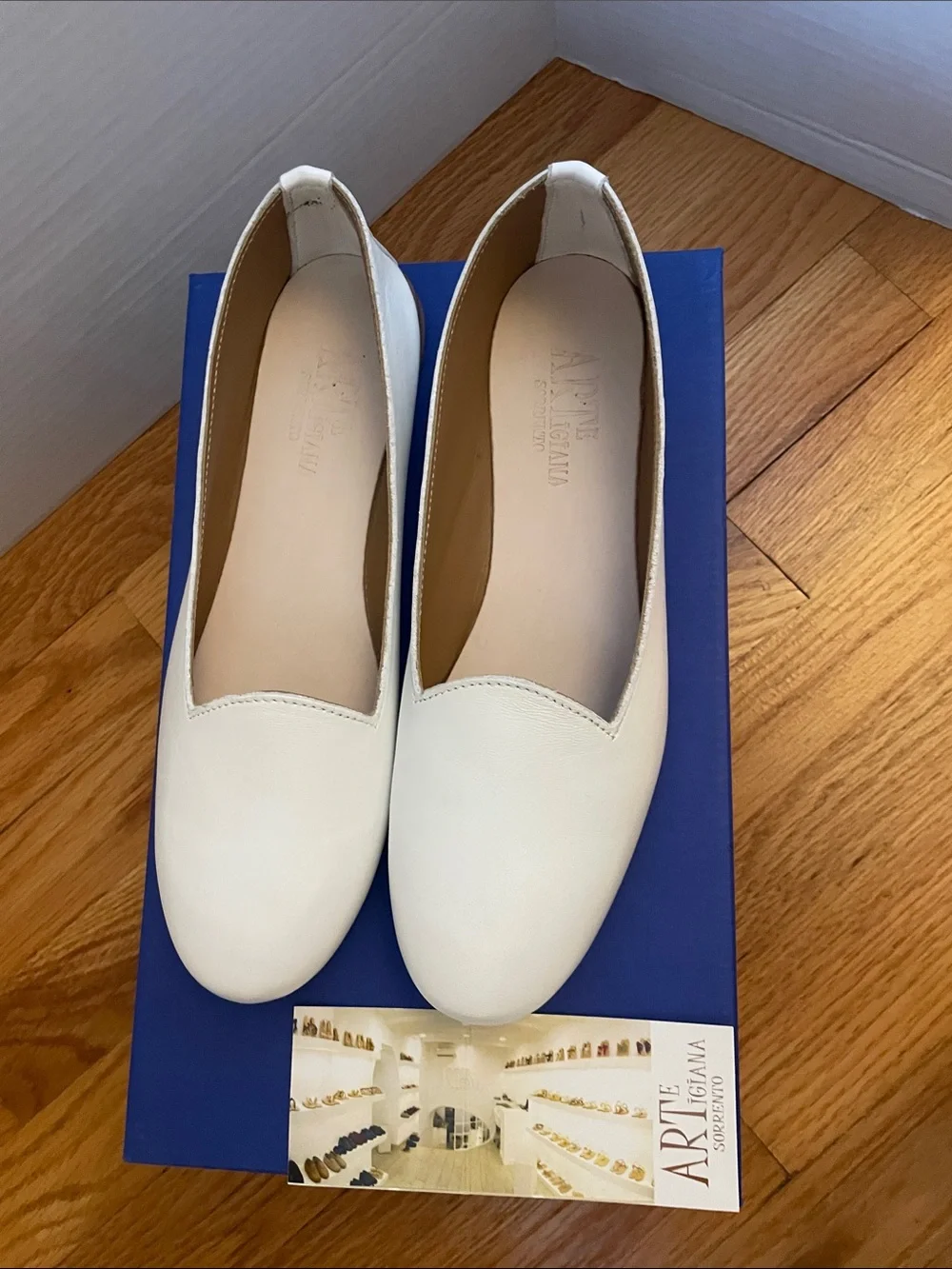 N/A white leather